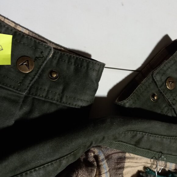 Bountyman Concealed Carry Shirt Jacket - Olive | XL - Picture 6 of 7